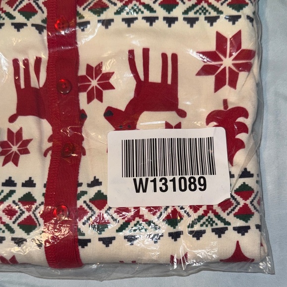 Hanna Andersson Red and Cream nightgown - Picture 5 of 6